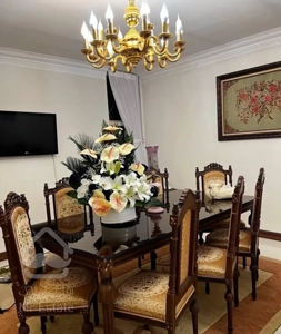 آپارتمان ۱۳۲ متری دو خواب در کریم خان