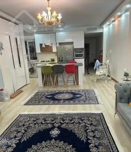 فروش آپارتمان ۱۰۰ متری ۲ خوابه در (گلزار)