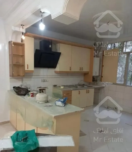 ۱۱۳ متر / فول امکان/ ۷۰ متر حیاط / خیابان شورا