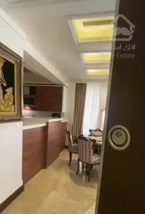 188متر3خواب/تکواحدی/طبقات بالا/7ساله/از 3جهت نور