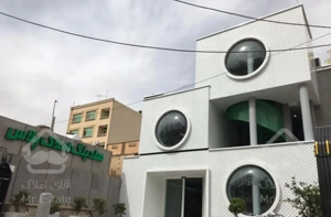 110متری خانه اصفهان حیاط دار