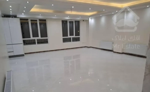 آپارتمان ۱۲۰ متر / سه خواب / فول امکانات/ تک واحدی