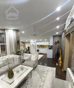 ویلا شیک   با ۴۰۰ متر محوطه