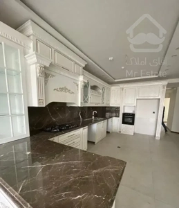 آپارتمان ۱۳۰ متر صفر سند آماده / هنرستان /زیر فی