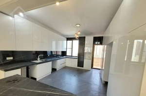 فرمانیه شرقی 235متر نور و ویو شمال و جنوب / فول