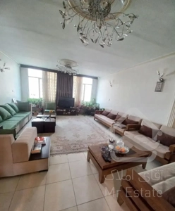 ۹۳ متر تکواحد فلکه اول صادقیه