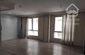 ۷۰متر/سالن پرده خور/چهارباغ