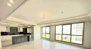 ۹۸ متر/فول امکانات/رو به آفتاب/۶ساله/پرده خور