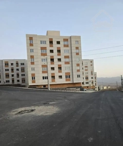 ۱۰۰متر نوساز لوکس در گیلاوند  دسترسی فوق‌العاده