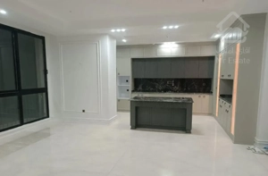 ۲تا پشت بلوار وکیل آباد/180متر/سازه به نام منطقه