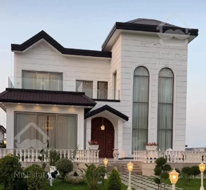 ۵۰۰ متر، حاشیه وکیل آباد