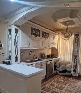 ۱۳۵ متر ۳ خواب ویو کوه /بدون مشرف