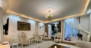 ۸۰متر دو خواب ۸ساله فول امکانات آلاله غربی
