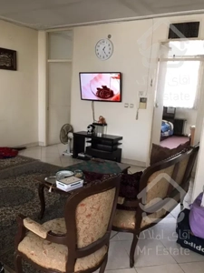 آپارتمان 124متر. دارای 72 متر قدرالسهم