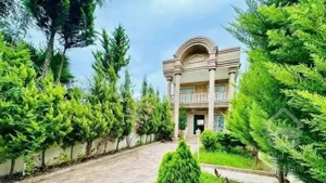 ویلاکلاسیک نور سرسبز ۲۶۰متر۱۸۰بنا سه خوابه سنددار