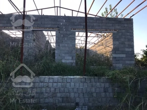 فروش زمين مسكوني همراه با اسكلت ساختماني