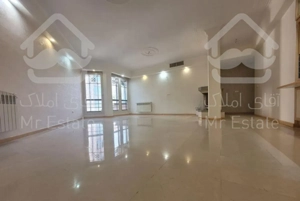 آجودانیه ۱۳۰متر ۳خوابه شیک