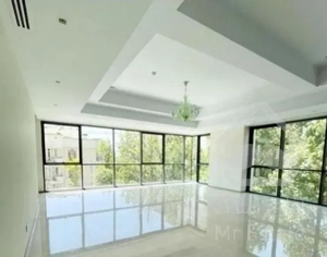 آپارتمان 102متر 2خواب تاپ شهرک لاله/3پارکینگ سندی