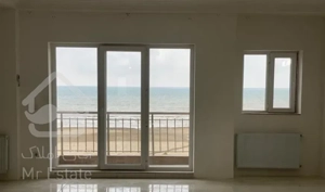 فروش آپارتمان ۱۰۶ متری ویو دریا فریبنده سنددار