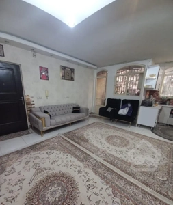 اپارتمان۷۷ متر تمیز دو خوابه طبقه اول(قریشی شمالی)