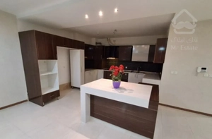 آپارتمان ۱۲۰ متر /فول امکانات / اوایل اقبال