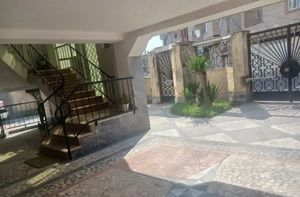 آپارتمان با بهترین لوکیش سر نبش سه طرف عبور