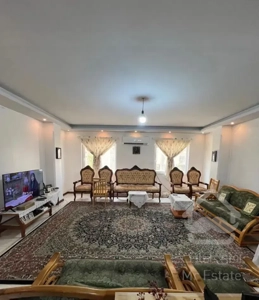 فروش آپارتمان ۹۵متری ط اول با پارکینگ// خوش نقشه