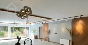 آپارتمان دوخوابه/ لوکس / پنجره قدی / سالن بزرگ