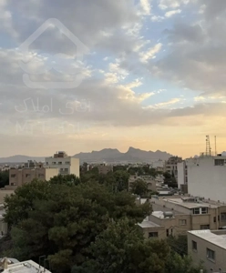 *آپارتمان147متر3خواب لوکس ویو صفه ط5 خیابان لاهور*