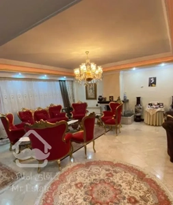 ۸۸ متر/۲خواب/چهارباغ/غرق در نور/پلان بدون پرتی