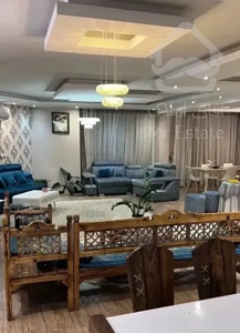 آپارتمان106متری/3خوابه/شیک و تمیز/خیابان بزرگمهر