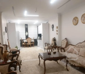 ۶۵ متر کم واحد باکس پونک