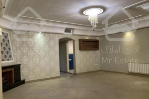 ۹۵ متر آپارتمان دو خواب / شهرک غرب