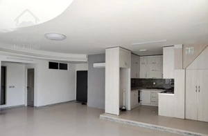 آپارتمان 100 متری/دو نبش/بازسازی شده/پیروزی 14