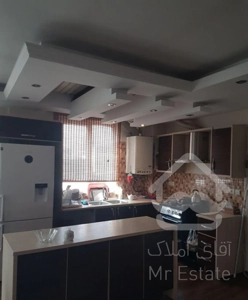 ۷۲م خ.معلم مرودشت(پارکینگ،آسانسور