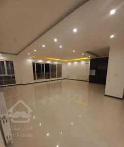 آپارتمان نوساز ۱۴۰متری در منطقه فرهنگ سنددار