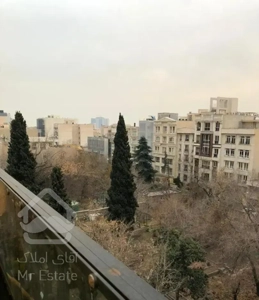آپارتمان ۱۷۵ متری تک واحدی پاسداران (قبا)