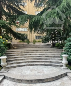 ۲۲۵ متر تک واحدی مژده نخجوان