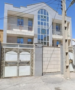 آپارتمان دوطبقه ۴ واحدی طبقه ۲