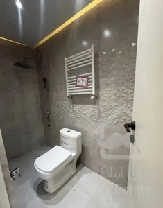 پاسداران 82 متر 2 خواب/ کلید نخورده/ تک واحدی