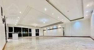 ۲۰۱متر ۳خواب تکواحد سالن بزرگ غرقه نور بسیار شیک