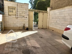 فروش ۲۴۰ متر بنا / ۱۹۳ متر زمین جنوبی/ شهرک راه آهن