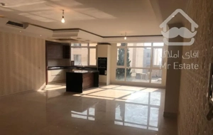 ۱۵۰ متر نوساز ( کاج ) سه پارکینگ