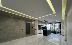 سهروردی شمالی ۱۳۰متر۳خ نوساز بی تکرارفول امکانات