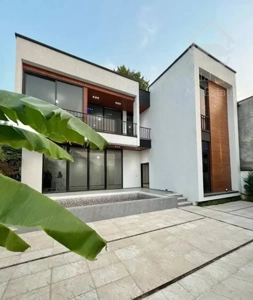 دوبلکس ۲۷۰متری استخر/منطقه جنگلی/با بهترین متریال