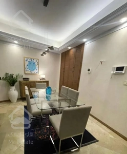 درب دوم ۸۵متر طبقه چهارم فول امکانات تاپ لوکیشن