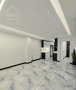 آپارتمان ۵۳ متر غرق نور دیزاین شده پارکینگ سندی