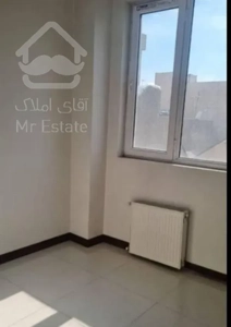 ۶۲متر آسانسور . انباری .بالکن . نوساز. زیر قیمت