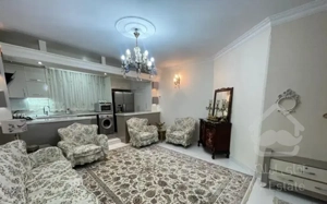 آپارتمان ۶۰ متر/  آسانسور و انباری/ فروشنده واقعی