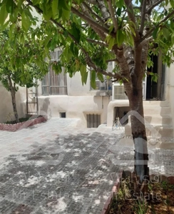 ویلایی۱۳۰متر شهرک رجایی معاوضه هم میشود